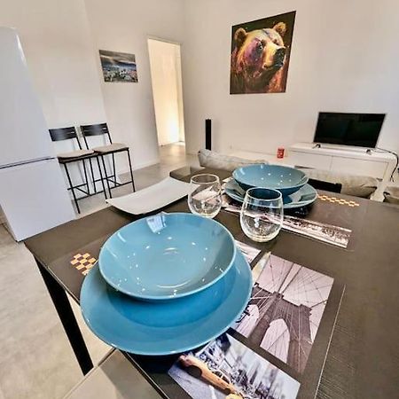 Magnifique T2 Refait A Neuf - Calme & Tout Equipe Avec Parking Grenoble Exterior foto